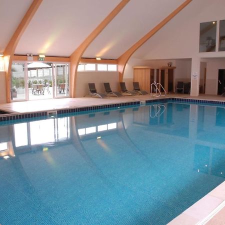 Skylark Sleeps 8 Private Hot Tub & Dogs Welcome Nr Padstow, Resort Pool Bar & Watersports St Columb Major Esterno foto