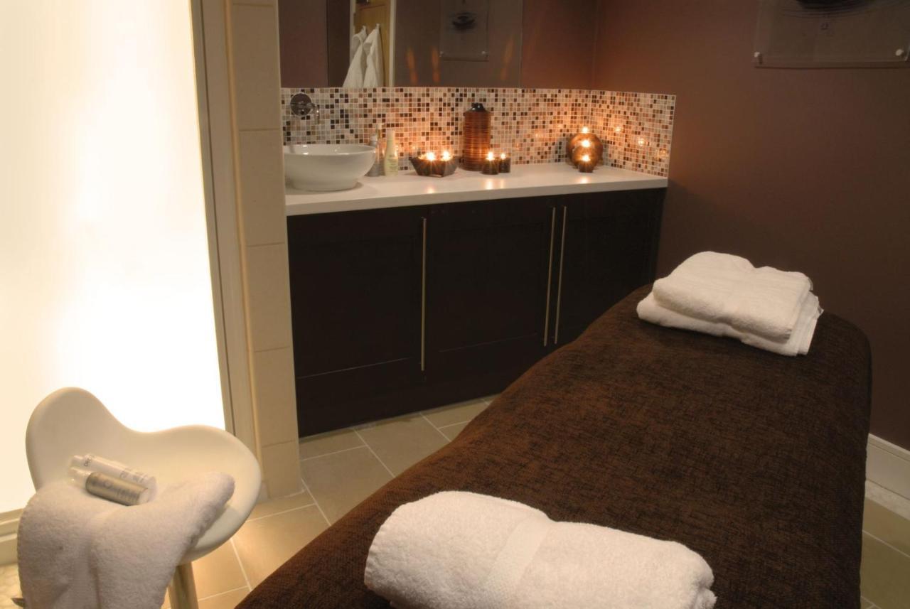 Skylark Sleeps 8 Private Hot Tub & Dogs Welcome Nr Padstow, Resort Pool Bar & Watersports St Columb Major Esterno foto